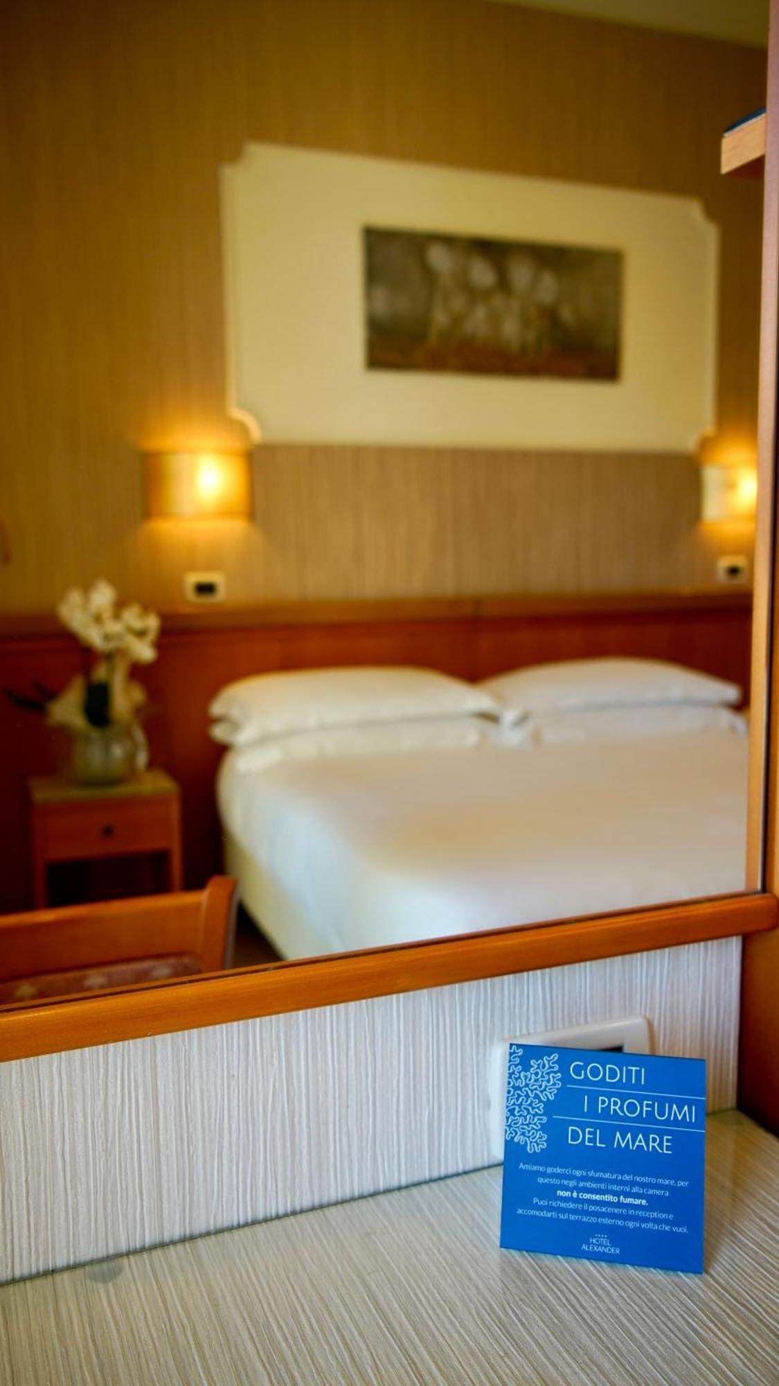 Alexander Hotel