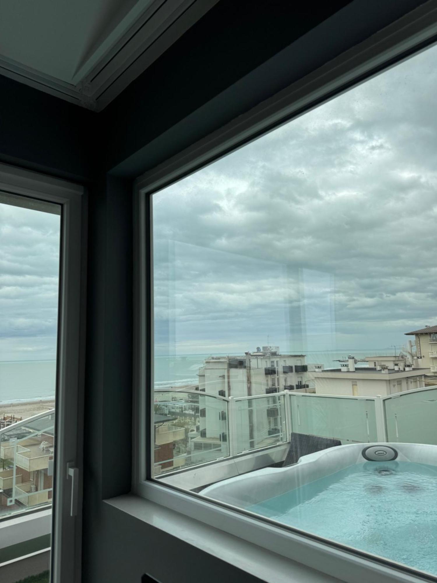 Alexander 4* Milano Marittima