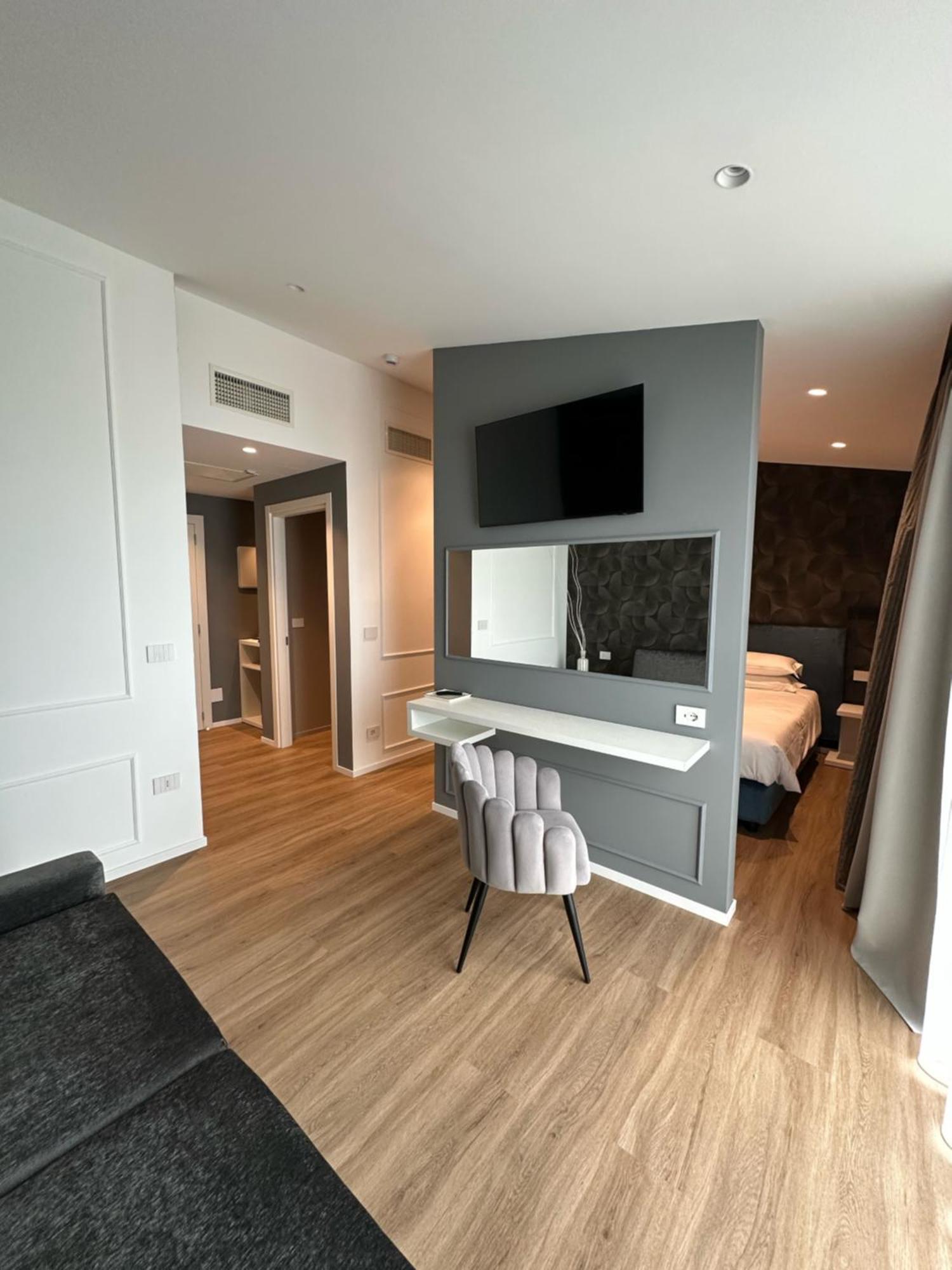 Hotel Alexander 4*